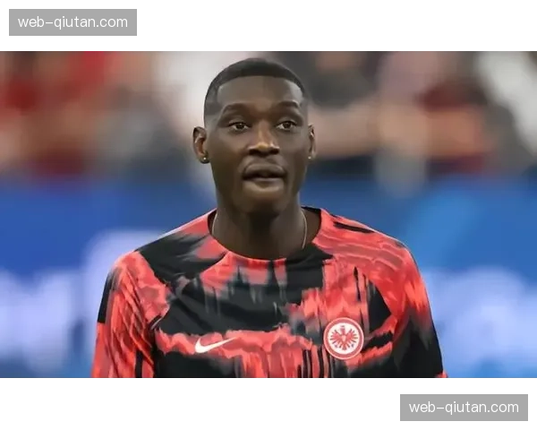 法兰克福球星穆阿尼参与俱乐部官方APP互动功能设计，增加赛后球迷投票环节