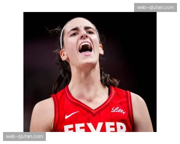 WNBA：2026年状元秀凯特琳-克拉克首秀砍下22分7助攻