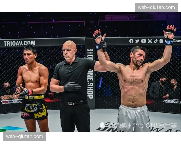 “独家专访：新任冠军伊斯拉姆·马哈切夫谈达吉斯坦的格斗传承”