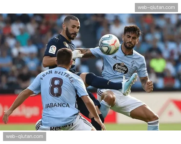 塞尔塔0-3不敌奥维耶多，保级形势严峻